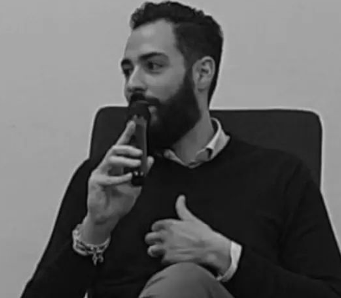 Astrazeneca: dove finisce la prassi scientifica e dove inizia la confusione?