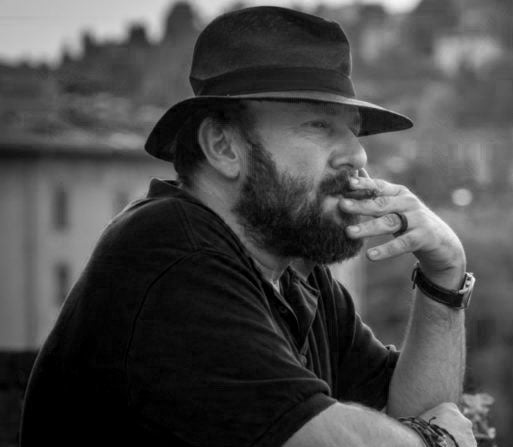Sull'"inutilità" della poesia. Intervista a Davide Rondoni
